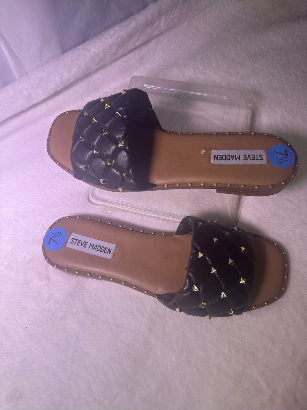 Steve Madden Black Quilted Slide with Gold Pyramid Studs - Picture 3 of 8